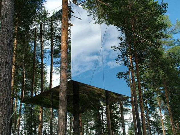 Mirrorcube by Treehotel (1)